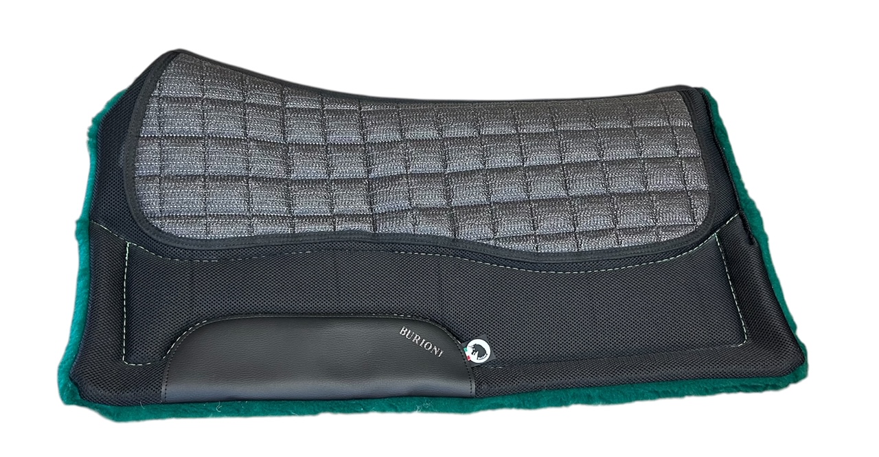 SS 580 G Innovative saddle pad that allows perfect contact with the horse and stability of the saddle